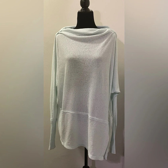 WE THE FREE‎ NWOT Londontown Thermal Top in Seafoam - Picture 4 of 8